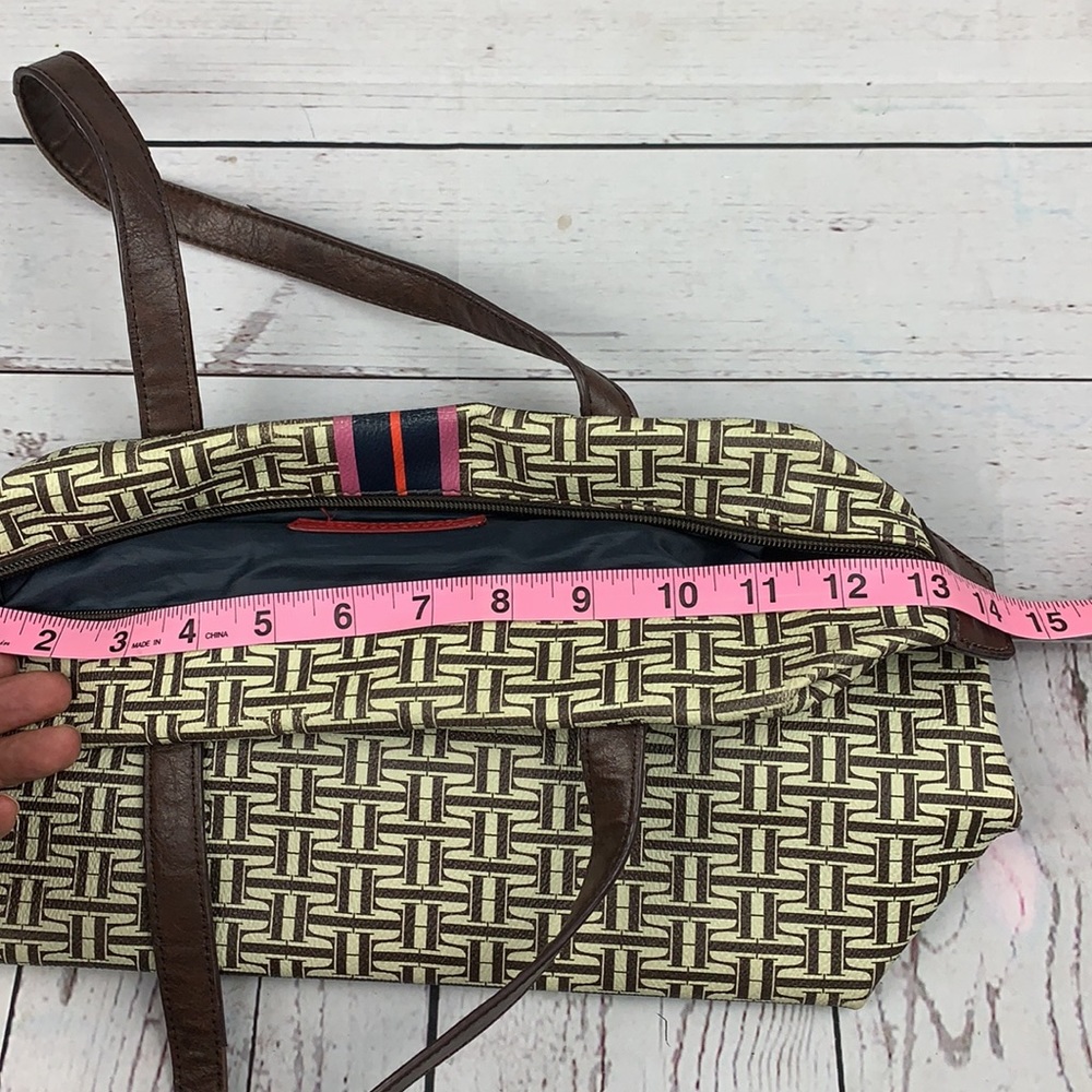 Tommy Hilfiger tan & brown shoulder bag - Picture 8 of 13